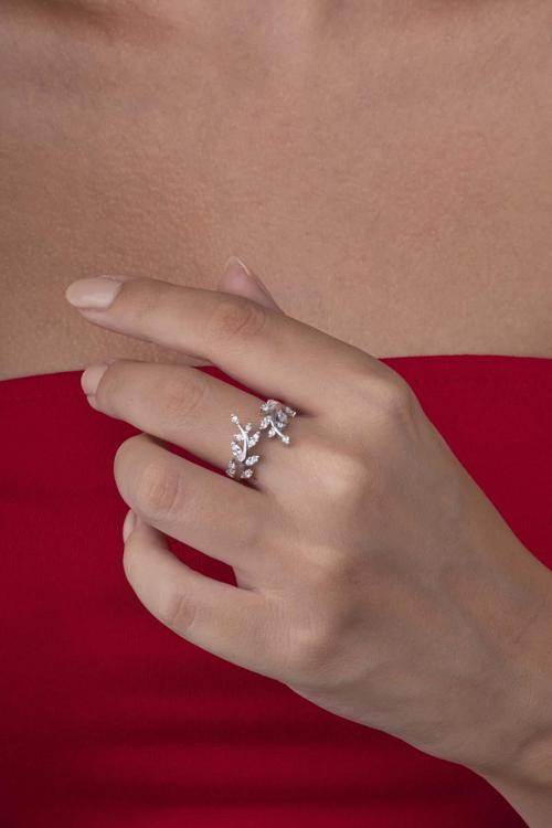 Defne Yaprağı Detaylı Kraliçe Tacı  Beyaz Altın Kaplama Ayarlanabilir Kadın Gümüş Yüzük