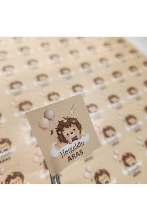 Aslan Temalı Kare Çikolata Etiketi - Parlak Kuşe Kesimli - 3,5 Cm - 100 Adet