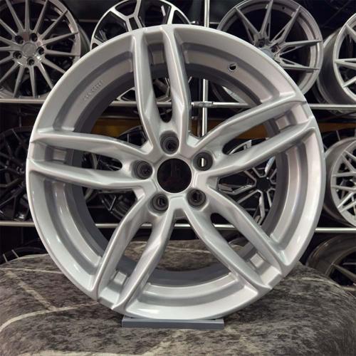 18 inç 5x112 A3 A4 Golf Jetta Passat Gümüş Jant Modeli (4 Adet)