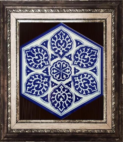 21x23 Cm Al 2 Selçuklu Desenli Altıgen Çini Pano