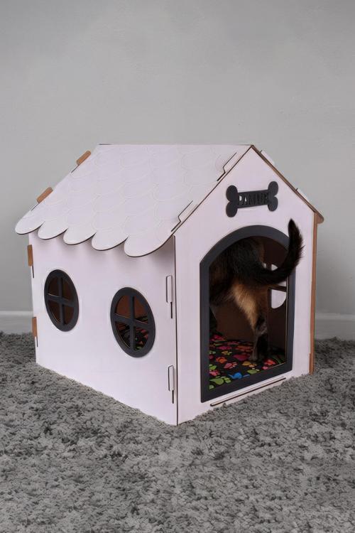 Ahşap Özel İsim Baskılı Dekoratif Köpek Evi-Kulübesi, Küçük Irk Köpekler İçin Kulübe, Köpek Kulübesi Beyaz-Siyah
