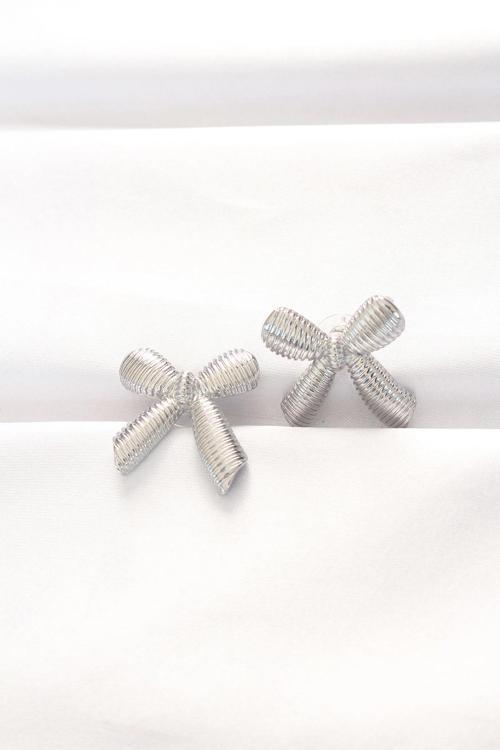 Pirinç Gümüş Renk Fiyonk Küpe