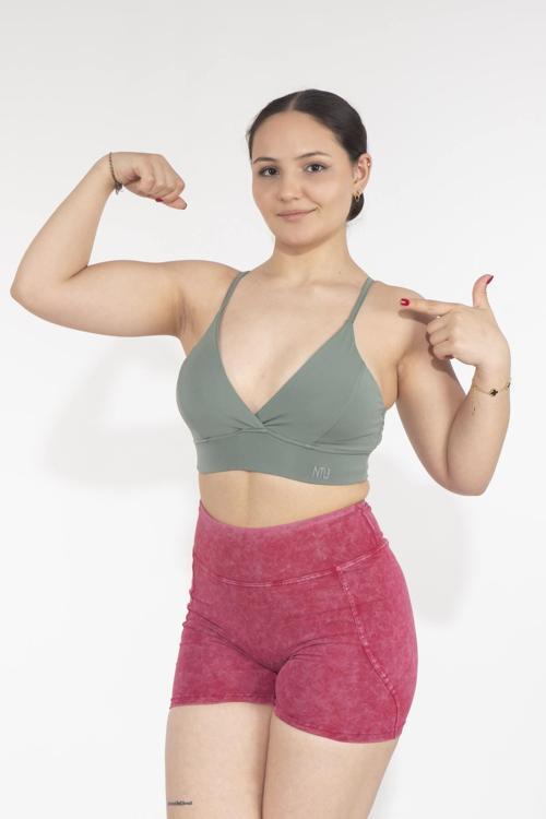 Siyah Kadın Sporcu Sütyeni - Dekolteli Dikişli Ve Destekli Spor Bra,Antrenman Bra,Yoga Bra