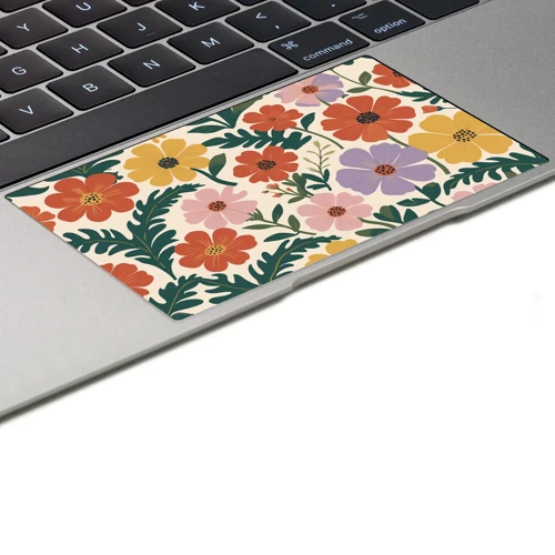 Macbook Pro 13" (2022 M2) Kaplama - Yaz Bahçesi