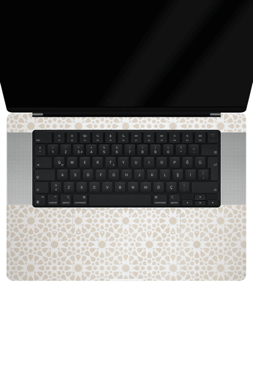 Macbook Pro 16" (2023 M2) Kaplama - Geleneksel Motif