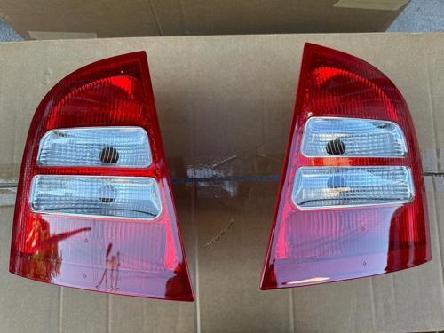 Skoda Octavia Arka Sağ Sol Stop Lambası 2001-2004