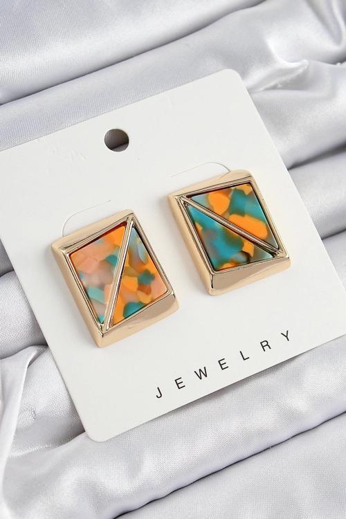 Pirinç  Turuncu Yeşil Üçgen Kesim Detaylı Kare Model Vintage Gold Renk Kadın Küpe