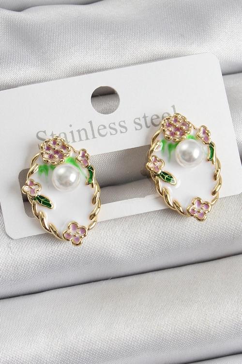 Pirinç Beyaz Mineli İnci Detaylı Sanatsal Portre Model Gold Renk Kadın Küpe