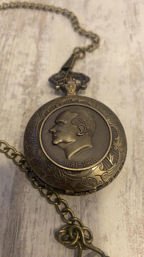 Atatürk Kabartmalı Cep Saati Köstekli Saat