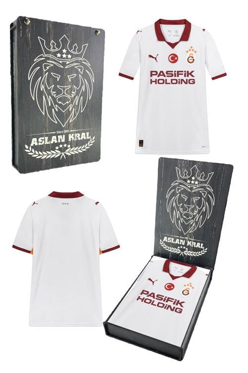 Orijinal Lisanslı 24-25 Beyaz 5 Yıldızlı Lazer Ahşap Kutu Forma Seti