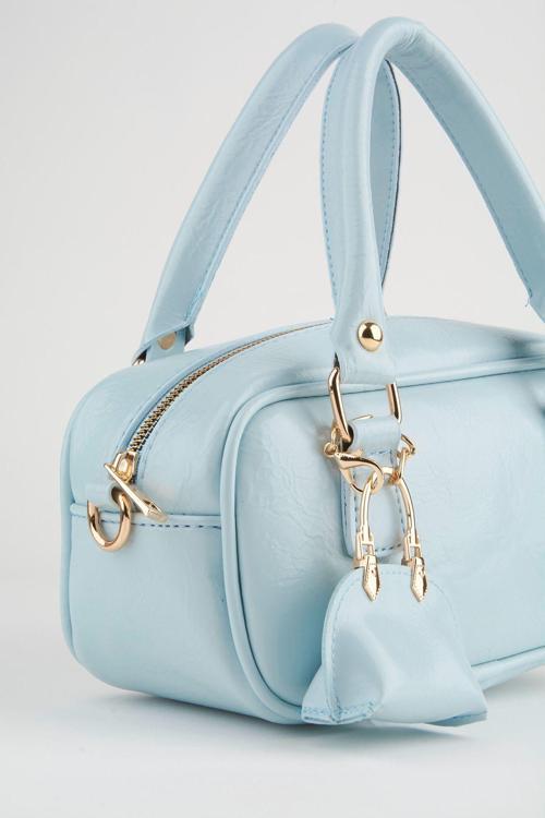 Kadın Lale Bebe Mavi Çanta Charm Detaylı Rugan Deri Fermuar Kapama El Kol Ve Omuz Çantası