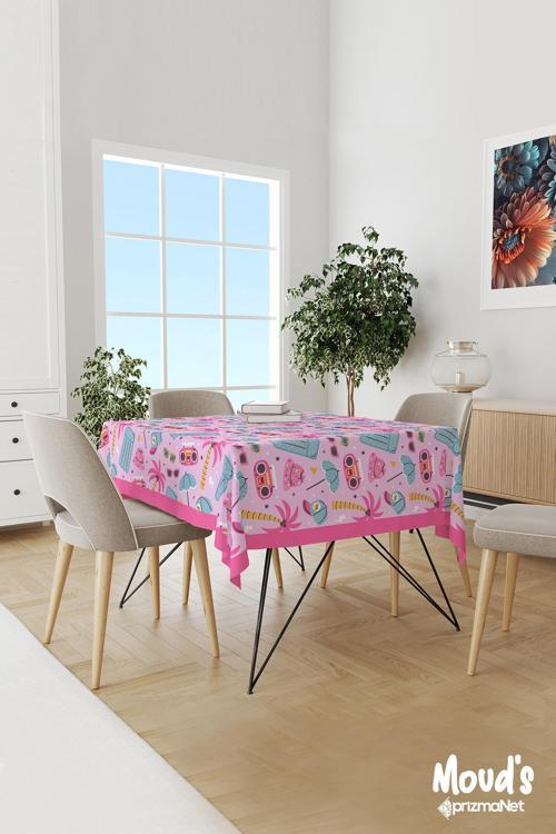 Pembe Şapka Ve Gözlük Desenli Süet Dertsiz Masa Örtüsü