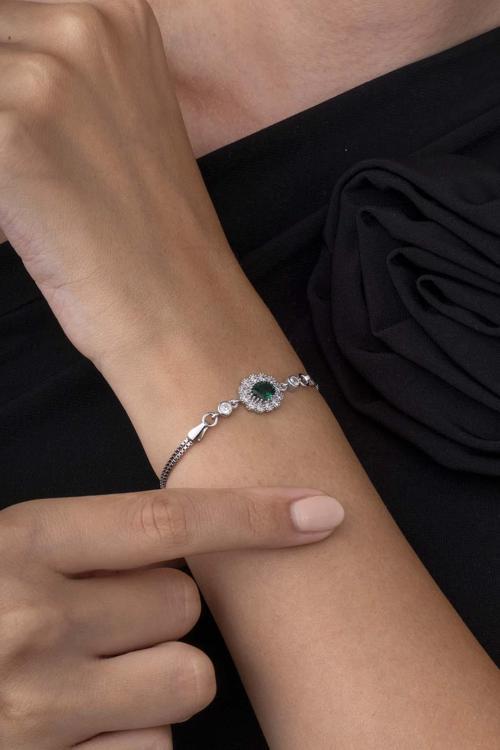 Elmas Montür Zümrüt Kadın Gümüş Bileklik