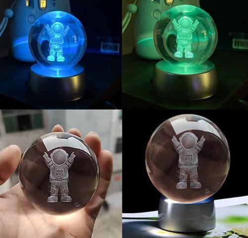 Rengarenk Astronot Temalı Cam Küre, Renk Değiştiren