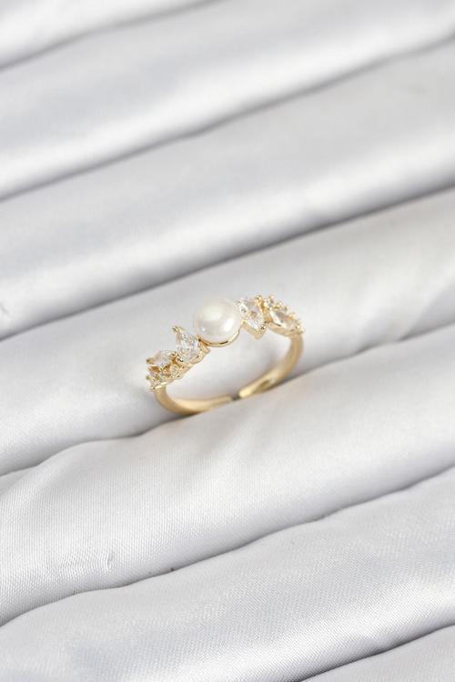 Pirinç Gold Renk Zirkon Taşlı İncili Model Kadın Yüzük 3852