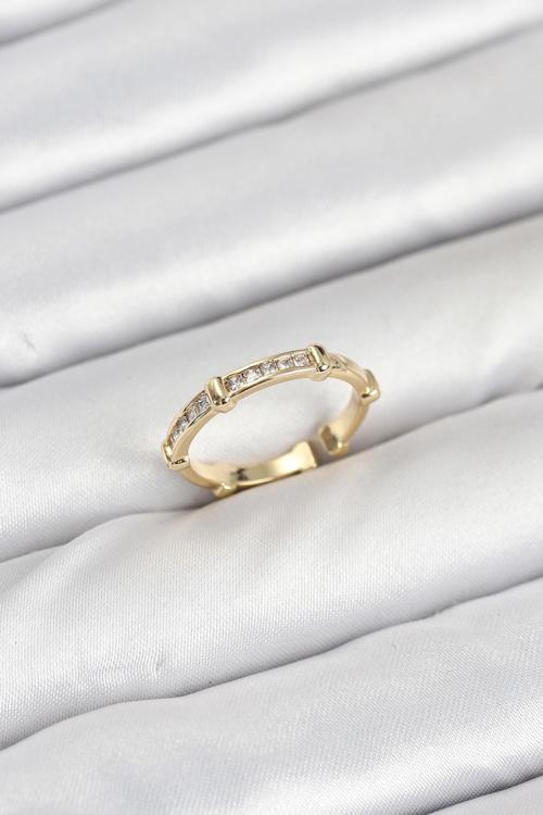 Pirinç Gold Renk Kemik Model Zirkon Taşlı Kadın Yüzük 3888