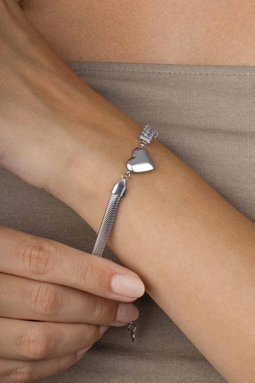 Baget Taşlı Kalp Figürlü İtalyan Zincir Beyaz Altın Kaplama Çelik Kadın Bileklik