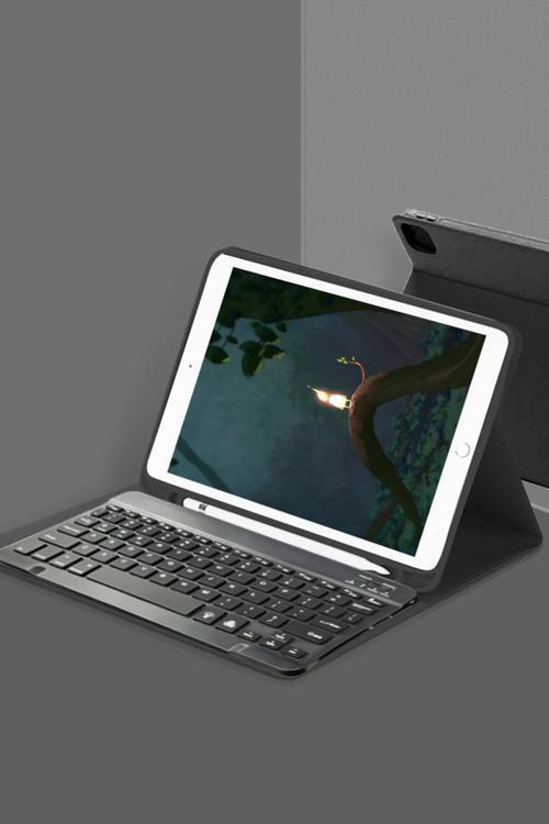 iPad 5 Air 9.7 Kılıf KC01 Smart Klavyeli Tablet Kılıfı - Siyah