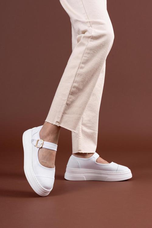 Beyaz Keten Spor Ayakkabı
