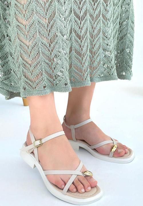 Bej Cilt Kemerli Sandalet