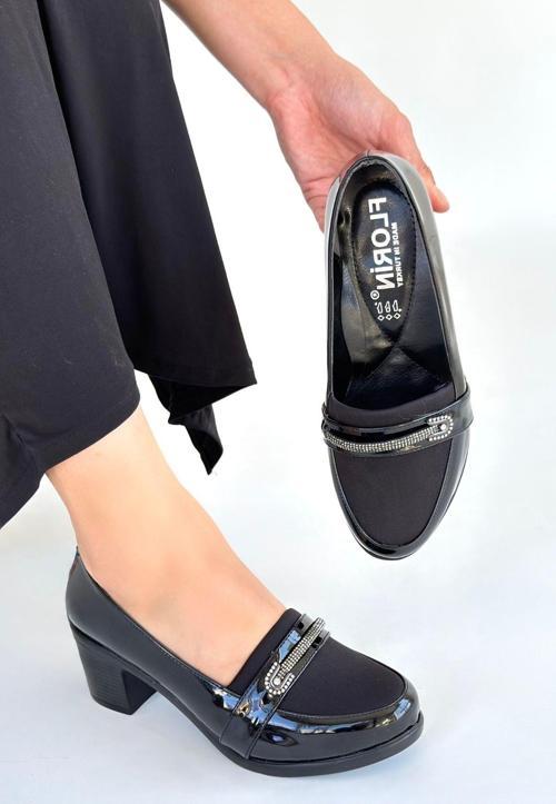 Siyah Rugan Dolgu Topuk Ayakkabı