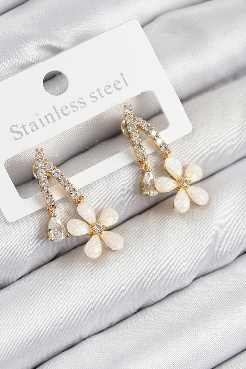 Pirinç Zirkon Taşlı Papatya Model Gold Renk Kadın Küpe - Tj-Bkp11110