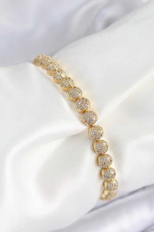 Pirinç Zirkon Taşlı Yarım Topcuk Model Gold Renk Vıp Seri Kadın Bileklik - Tj-Bb7508