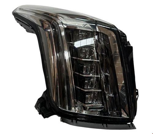 Cadillac Escalade Ön Far Sağ (Beyinli-beyaz Sinyal) 2015 Sonrası Uyumlu