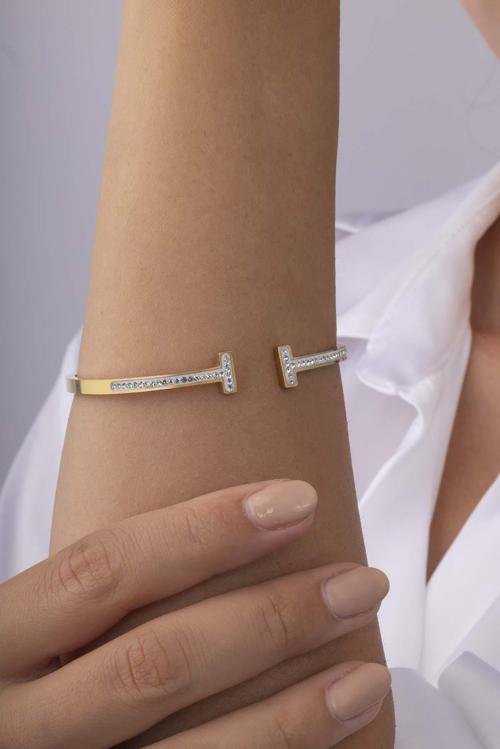 Zirkon Taşlı Tek Sıra Altın Kaplama Kadın Çelik Kelepçe Bielklik