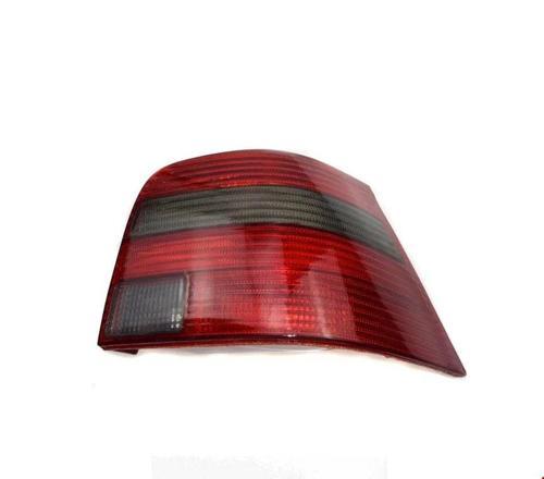 Volkswagen Golf 1998 Sonrası Sağ Stop Lambası (Füme-Siyah)