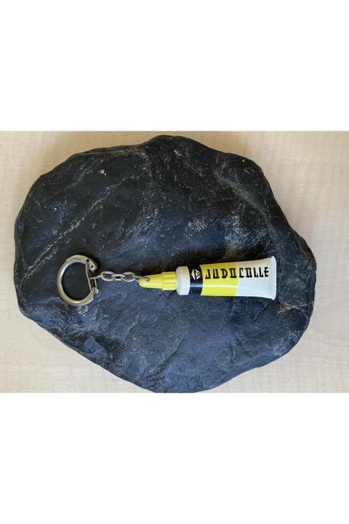 Judocolle Yazılı Tüp Formunda Anahtarlık Mika Anahtarlık Koleksiyonluk Anahtarlık