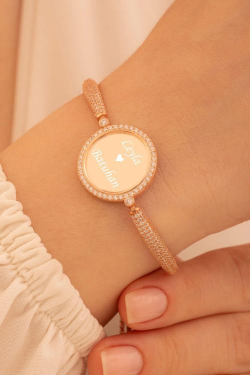 Kadın Gümüş Bileklik - İsim Yazılabilir Yuvarlak Plaka Asansörlü Kadın Bileklik