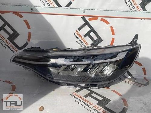 Ön Far Sol Ford Transıt Custom V710 Bm 23- (Oem No: Pz31 13E015 Cb)