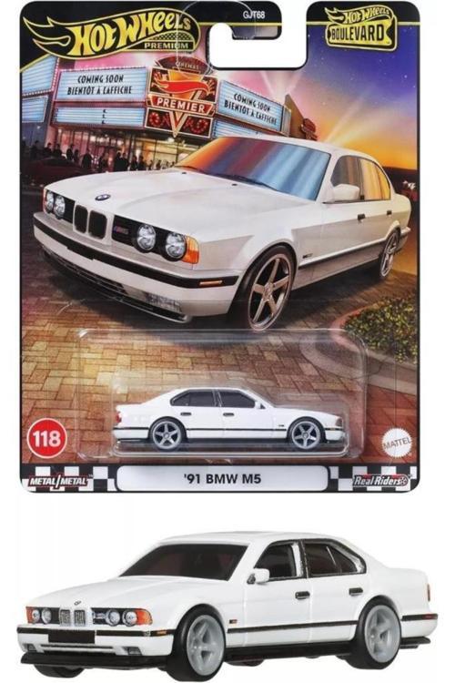 Boulevard Premium Araçlar GJT68 - JBL24 91 BMW M5