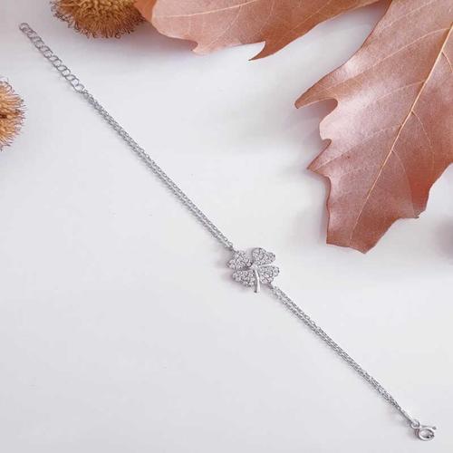 925 Ayar Gümüş Kalpli Yonca Kadın Bileklik (BC-1F30F4)