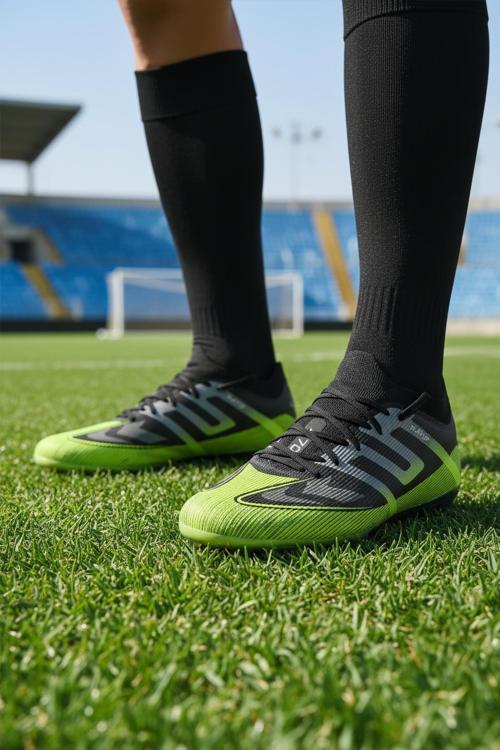 MKP-252-149 M Siyah-Gümüş  Erkek Halı Saha Ayakkabısı Playup 