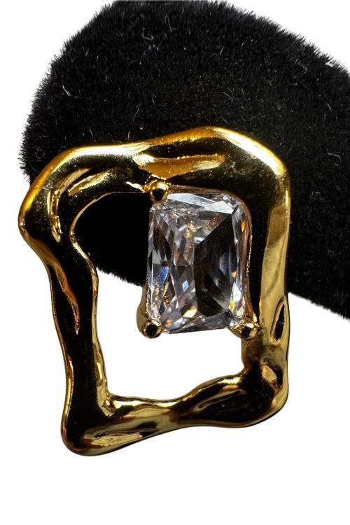 - İREM 3914 9826 Çerçeve Model Taşlı Küpe