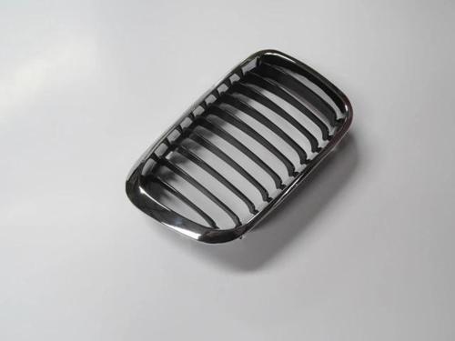 1998-2001 Bmw 3 Serisi Sd- Ön Panjur Sağ Siyah-Nikelaj Çerçeveli (Tw) (Adet) (Oem No:51138208490)