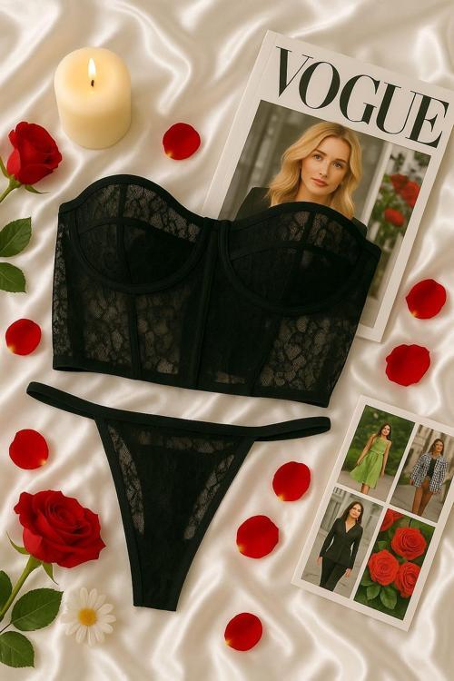 Siyah Transparan Dantel Büstiyer ve Tanga İç Giyim Takımı