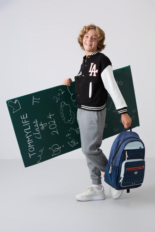 Siyah Pamuklu Kalın İçi Tüylü Yumuşak Dokulu Standart Fit Nakışlı Erkek Çocuk Kolej Ceket - 11258