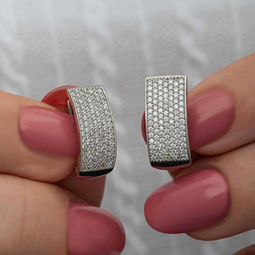 Gümüş 7 Sıra Beyaz Taşlı J Kadın Küpe (BC-165F6F)