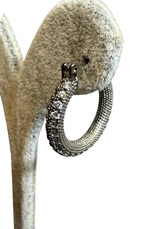 - İREM 3914 Zirkon Taşlı Minimal Şık Çelik Halka Küpe