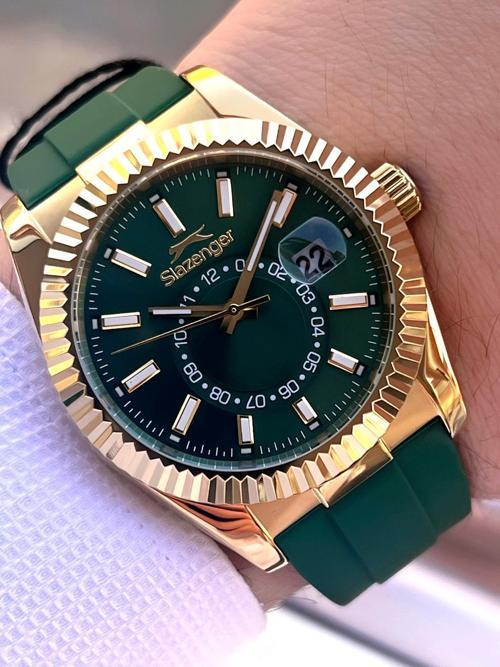 Silikon Kordon İç Fonksiyonları Aktif 10 Atm Suya Dayanıklı Erkek Kol Saati ESL.09.2514.04