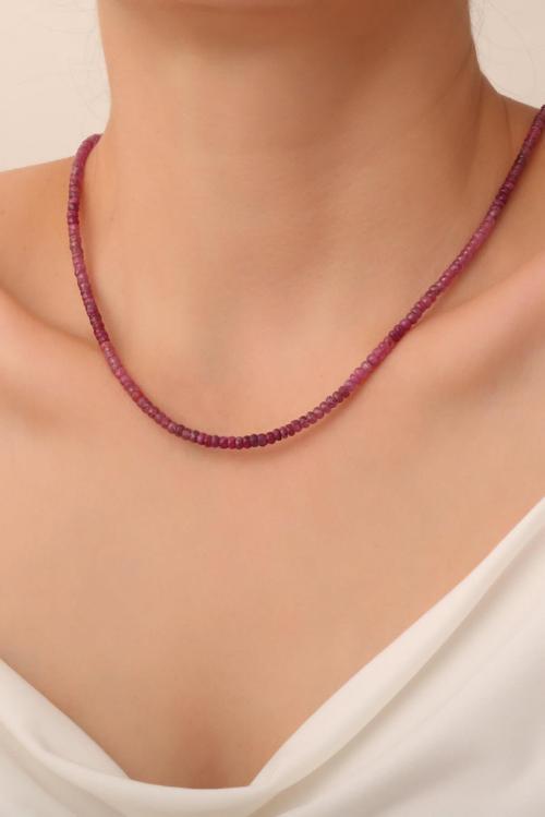 Yakut Taşı Kolye (925 Ayar Gümüş Aparatlı)