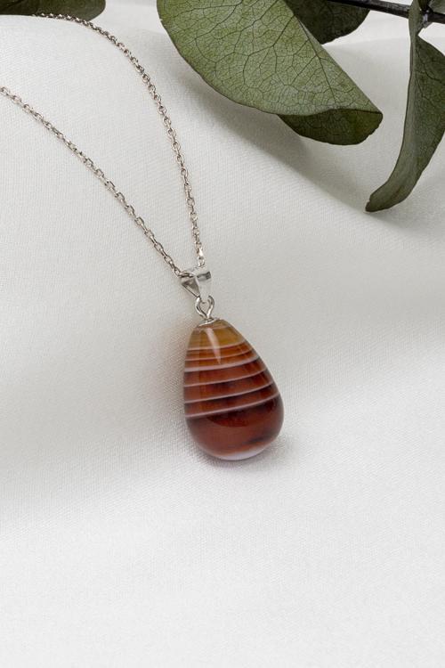 Akik Taşı Kolye ( Gümüş Aparatlı ve Gümüş Zincirli )