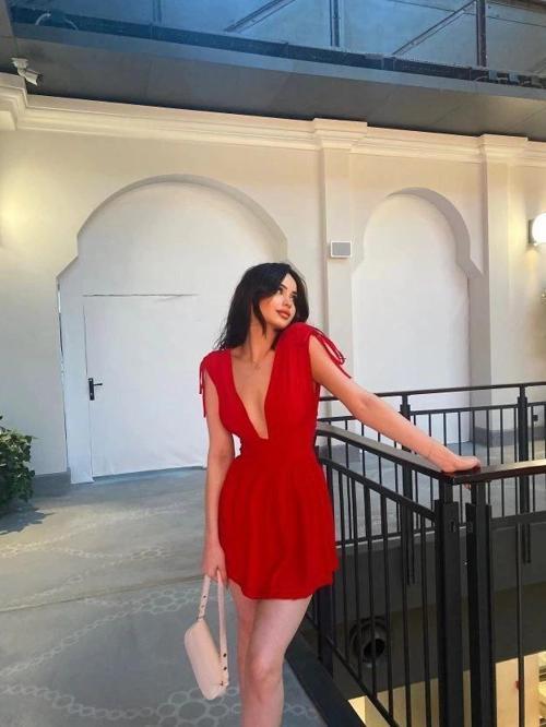 MDB Omuzu Ip Askılı Şortlu Elbise Kırmızı