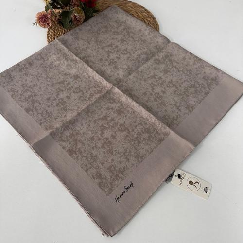 Gold Silvia Taş Eşarp VHC1019