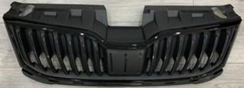 Octavia Ön Panjur Parlak Çerçeve Üst Plastik Birlikte Mat Siyah Komple 2018-2021