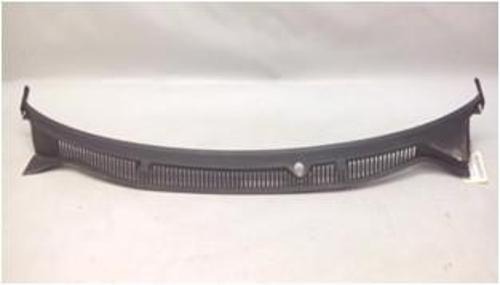 CAM ÖNÜ DEFLEKTÖRÜ POLO 02-10