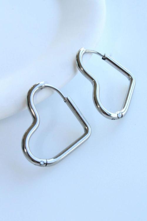 Premium Seri Kalp Şeklinde Halka Tasarım Kararmaz Kadın Çelik Küpe